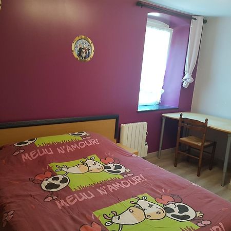 Chambre Rose A La Campagne Bachant Luaran gambar